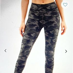High Waisted Camo printed PowerHold leggings